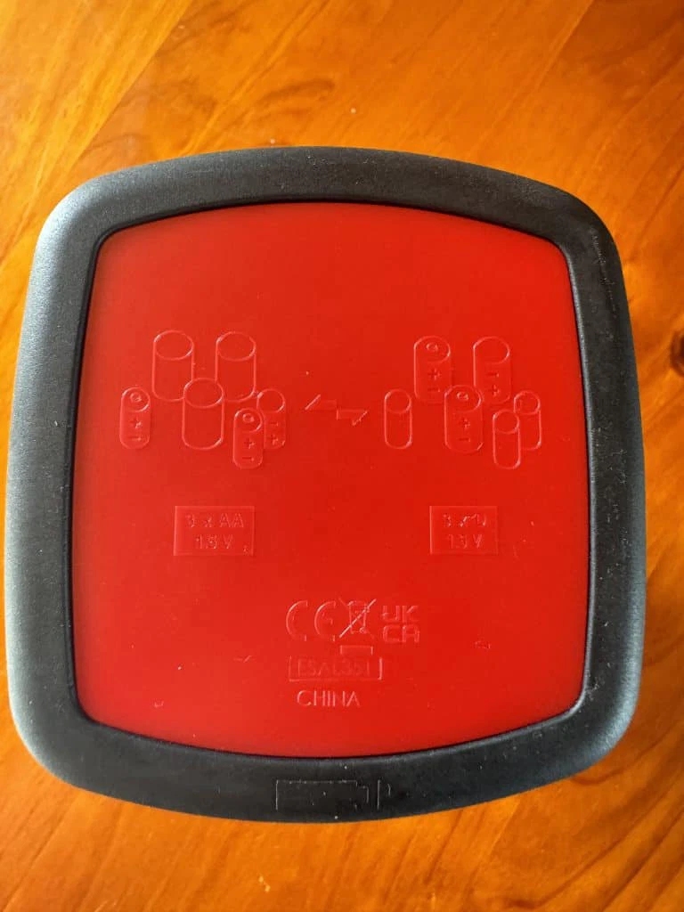 The bottom of the energizer lantern showing how the two sets of batteries can be used.